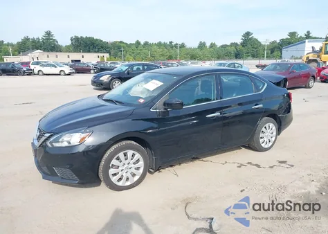 2018 Nissan Sentra S z USA, uszkodzony, nr VIN 3N1AB7AP9JY215549